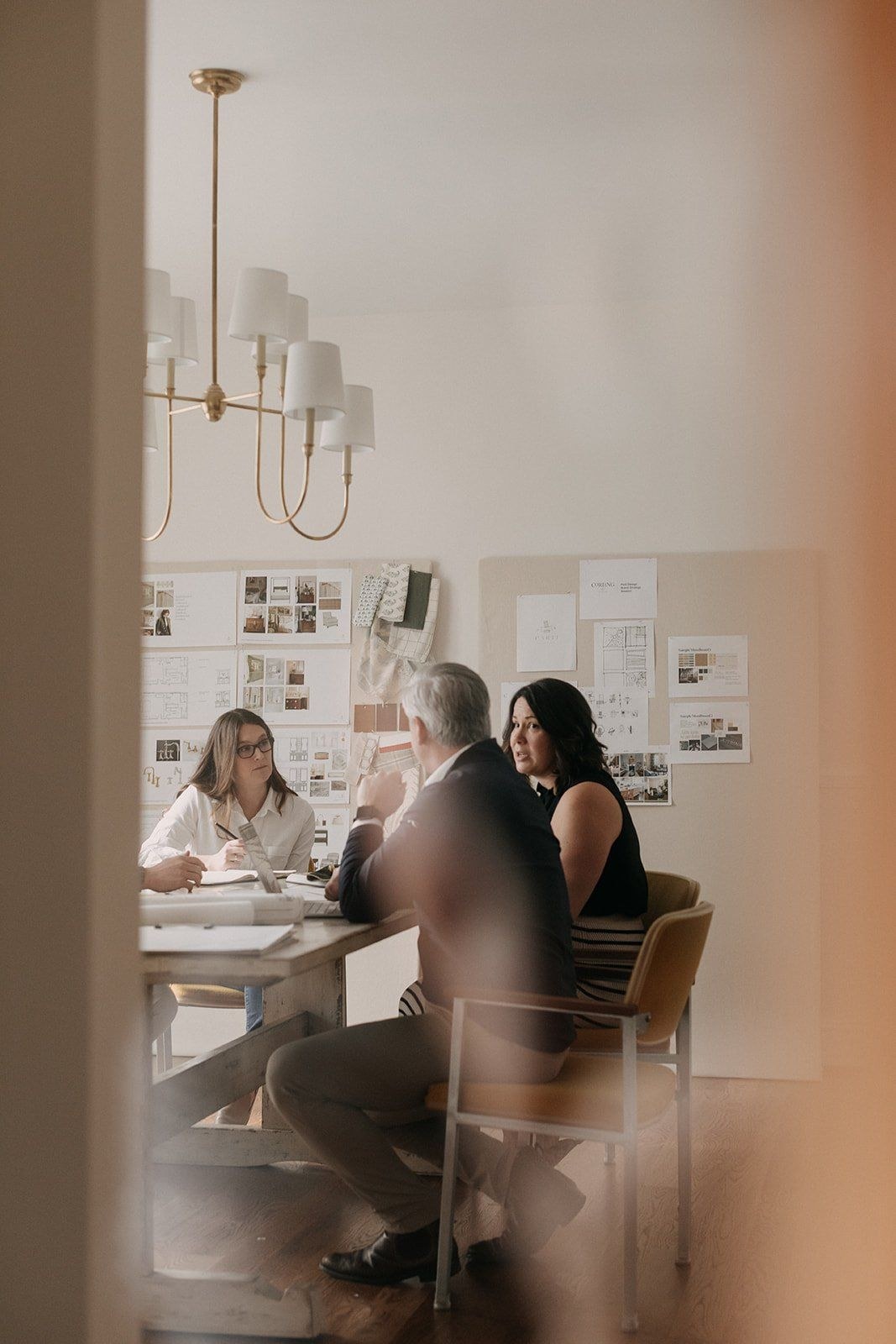 Una familia empresaria en junta